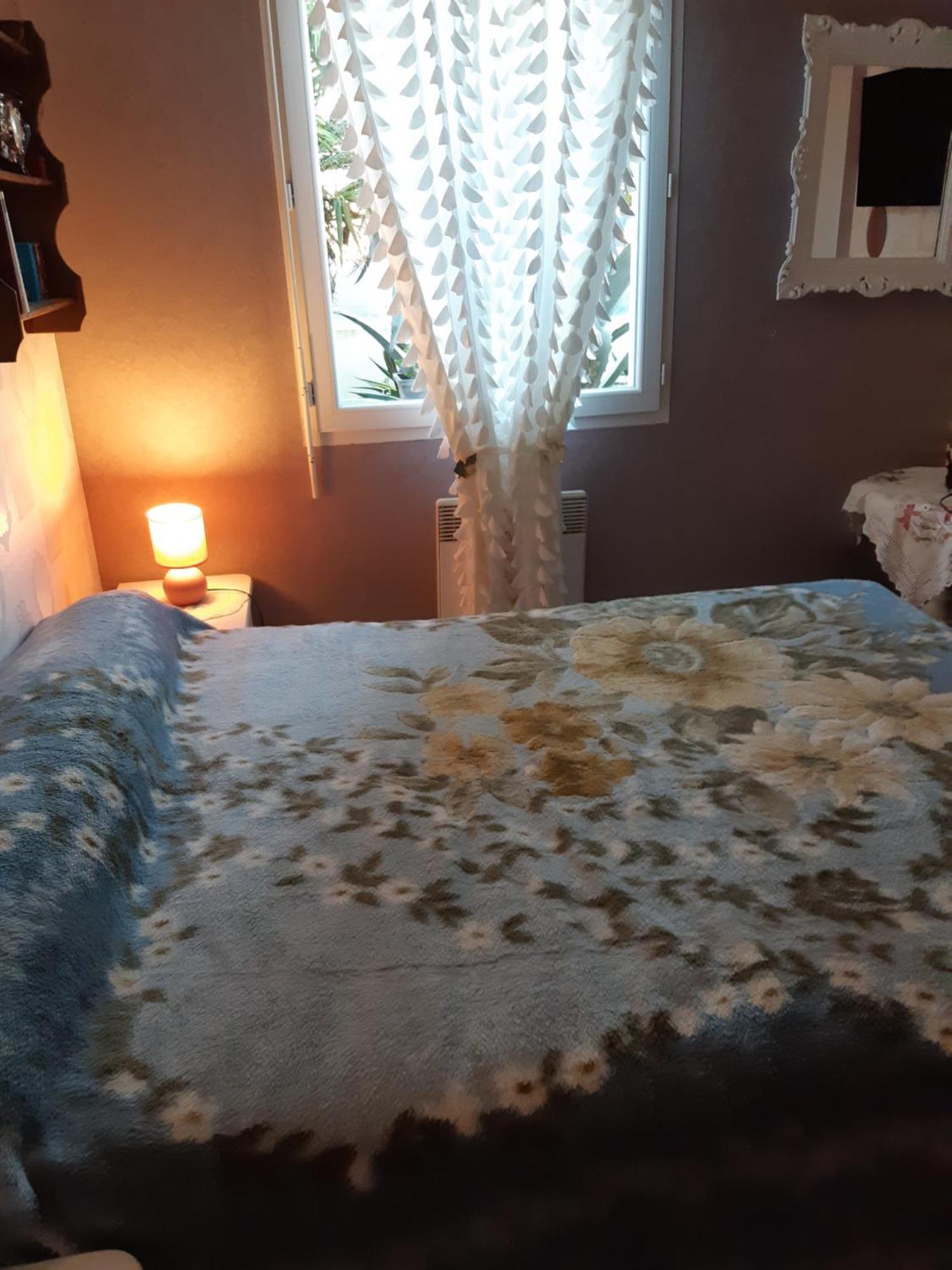 Chambre Lit Double Dans Pavillon , Chez Lilyanne Apartment Tonnay-Charente Ngoại thất bức ảnh