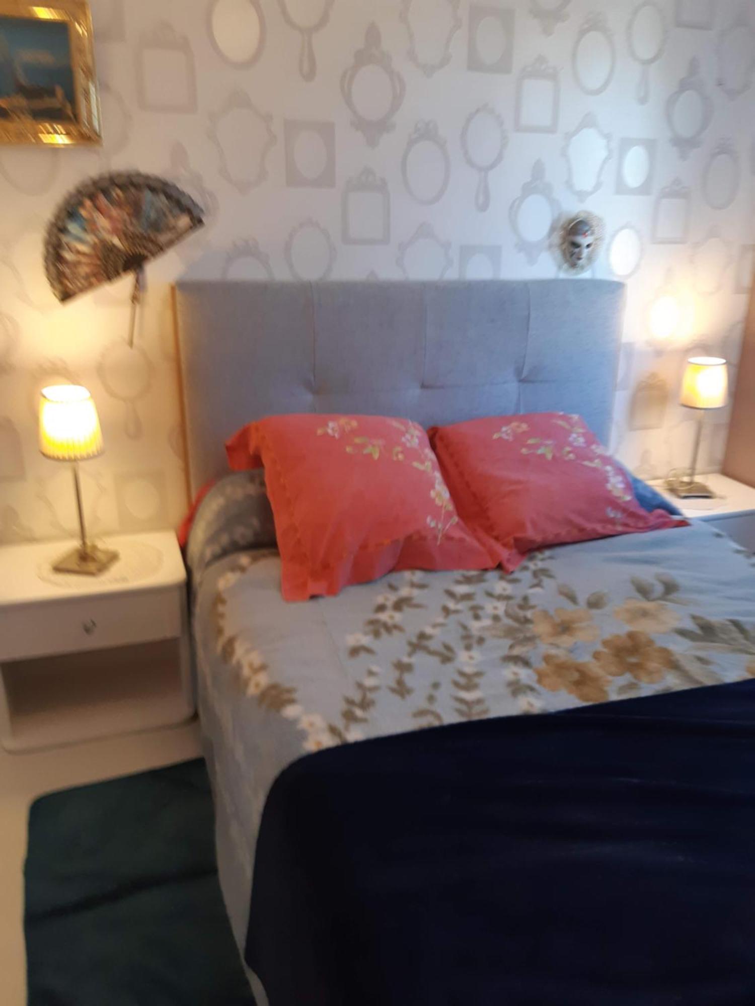 Chambre Lit Double Dans Pavillon , Chez Lilyanne Apartment Tonnay-Charente Ngoại thất bức ảnh